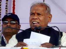 Bihar CM Jitan Ram Manjhi's proposal to dissolve assembly turned down