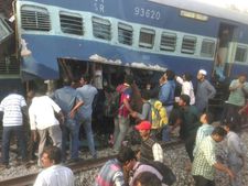 Train derails near Bengaluru, 12 dead
