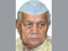 Ex-Bihar CM Ram Sundar Das passes away
