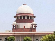 Fund embezzlement: Supreme Court refers Teesta Setalvad's case to larger bench