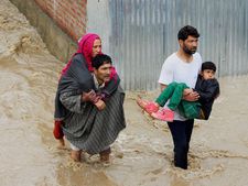 Special prayers in Srinagar to avoid floods