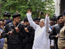 Will launch Mahabharata-like war over Land bill: Lalu