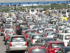 Noida: BJP workers block DND, demand scrapping of toll plaza