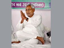 Sugar mills comment: Nitish Kumar slams Amit Shah 