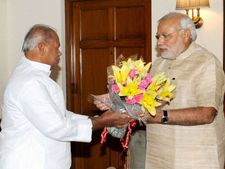 Jitan Manjhi meets Modi; asserts he is opposed to Nitish