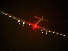 Solar plane suspends journey in Hawaii after battery damage