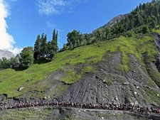 Fresh batch of 769 pilgrims leaves for Amarnath shrine