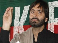 Clashes in Srinagar after Yasin Malik arrested
