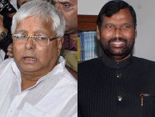  Bihar development: Lalu, Paswan play like, dislike on Twitter
