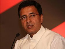 PM Modi's Varanasi ranks at 418 among 476 cities on Swachhata: Congress