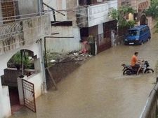 Parts of Puducherry float as rains continue