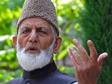 Relation with India of occupier and occupied: Syed Ali Geelani