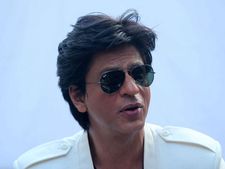 Shahrukh Khan's car damaged by VHP workers in Gujarat