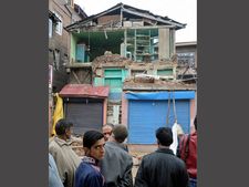 7.1 magnitude earthquake hits Pakistan; tremors felt in Afghanistan, India