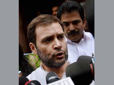 Rahul Gandhi condemns lathicharge on NIT students