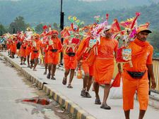 UP: 2 kanwad pilgrims die in separate incidents