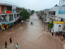 NDRF rendering valuable services to flood victims in Bihar