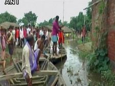 1 killed as light to moderate rain lash UP