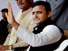 Akhilesh's supporters demand his reinstatement as state chief