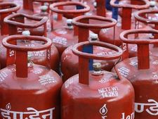 Poor households in J&K to get free cooking gas
