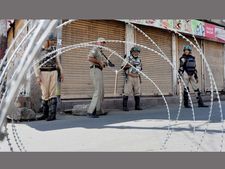 Kashmir remains shut, security beefed up 