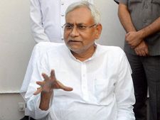 Nitish Kumar won't attend silver jubilee of Samajwadi Party