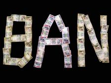 Month after demonetisation: Noida woman faints in queue for cash
