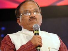 Goa CM sacks 2 ministers of ally MGP from his cabinet