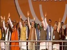 Rise above caste lines and vote: Modi at parivartan rally