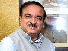 Ananth Kumar alleges a secret pact between SP and BSP