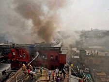 Kolkata: Burrabazar fire yet to be controlled 