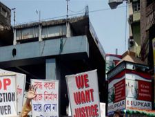 Kin of Kolkata flyover collapse victims demand demolition of bridge