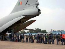 Stranded passengers airlifted from Jammu to Srinagar