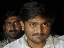 Ahmedabad: Hardik Patel detained for staging dharna