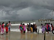 Monsoon 2017: Weather forecast for June 6, isolated thunderstorms on cards for Chennaites