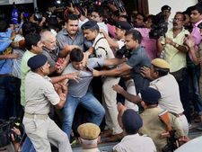 Tejashwi Yadav assures investigation into attack on media persons