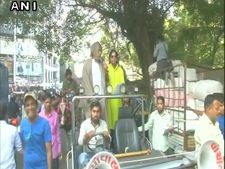 Thakur, Gabbar of 'Sholay' protest against GST in Surat