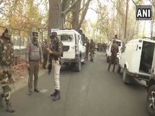 Militants attack Police in J&K, one cop martyred