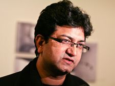 Days after Karni’s threat, CBFC chief Prasoon Joshi skips lit fest in Jaipur