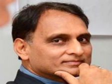 RSS' Rakesh Sinha mistaken for 'Dalit activist', picked up by Noida Police