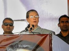 Telangana Elections 2018: Sonia Gandhi to campaign in Hyderabad on Nov 23, address rally in Warangal