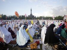 Eid al-Fitr 2018: Here's how Muslims celebrated across the World 