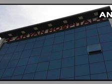 UP: Video of Class 8th pass owner of Aryan hospital operating patient goes viral