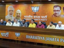 J&K: BJP eyes PDP rebels, could form government in September