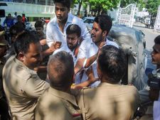 Allahabad  HC pulls up UP police for Lucknow University vandalism 