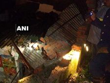 One killed, two injured after wall collapses in Thane