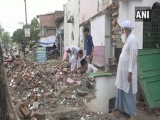 For Kumbh Mela, Muslims voluntarily demolishing Mosques to allow widening of roads