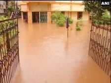 Heavy rainfall triggers flood like situation in Odisha