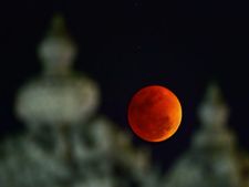 Where to watch Lunar Eclipse 2018 in Delhi, Mumbai, Chennai, Kolkata, Bengaluru 