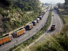 Mughal road in J&K to remain shut on Sunday